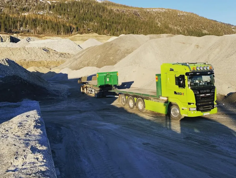 MMM Mickes mark & maskin lastbilar (2)